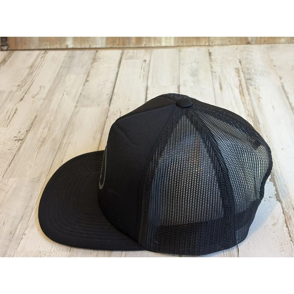 Men’s Black Solid Mesh Snap Back Trucker Hat Adjustable 0/S  Volcolm